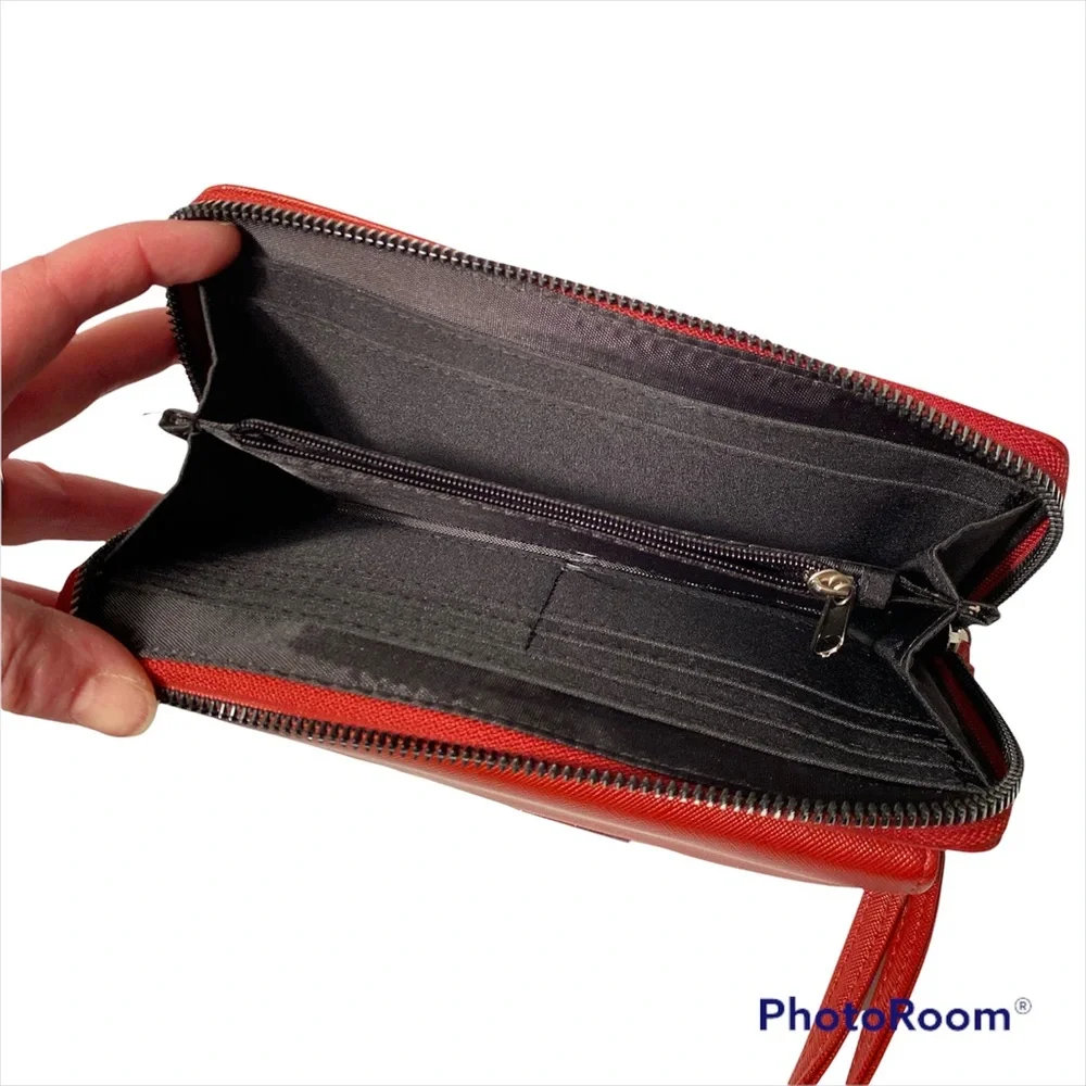 Tahari Red Zip Around Wallet Wristlet Women’s Leather Organizer Clutch